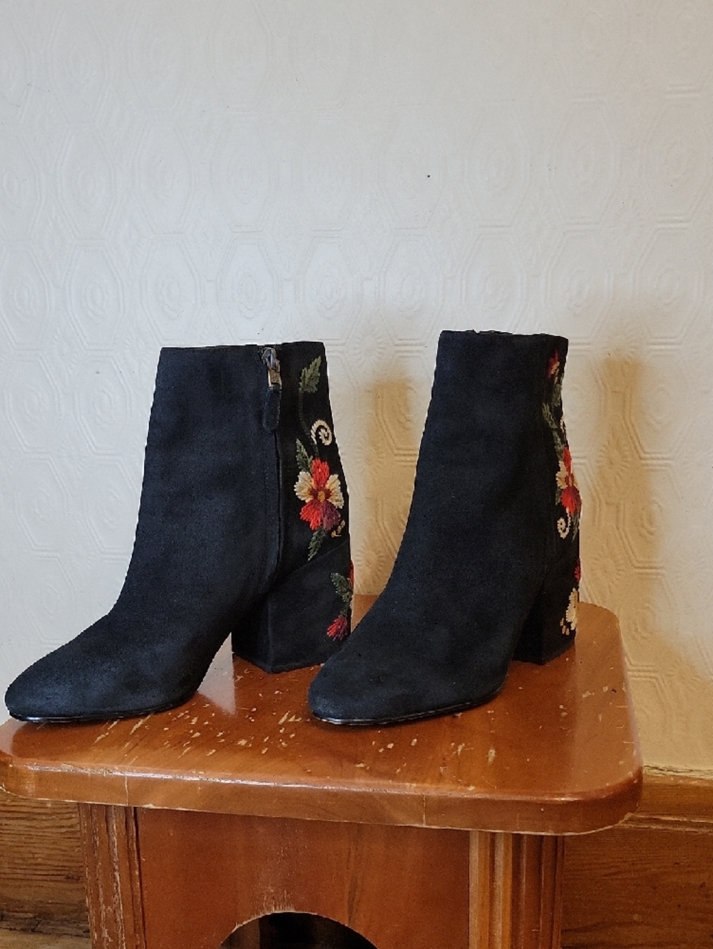 Sam Edelman Floral Embroidered Ankle Boots — Black Suede — US 8.5 - Boho